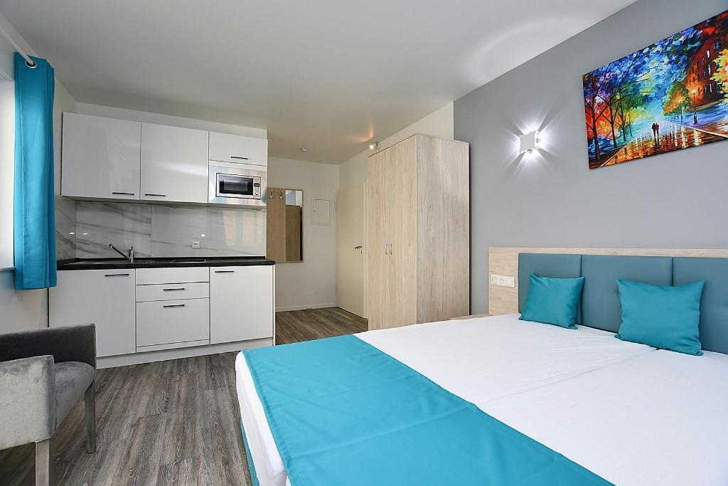 City-Hotel Zuffenhausen - Apartments Stuttgart Extérieur photo