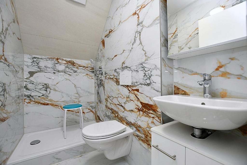 City-Hotel Zuffenhausen - Apartments Stuttgart Extérieur photo